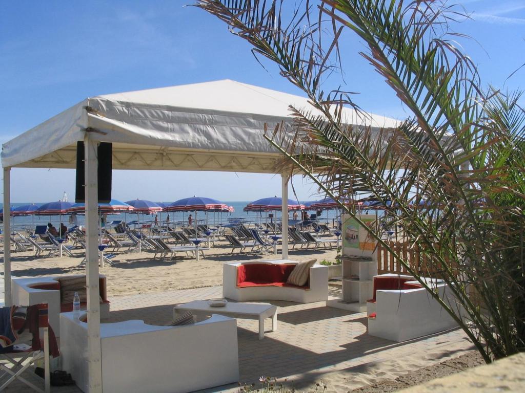 Hotel Nuovo Diana Senigallia Exterior photo